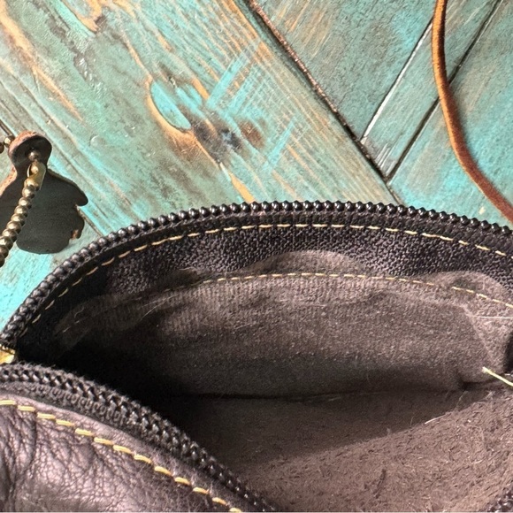 Roots Vintage Crossbody Mini Leather Purse Brown Made in Canada Classic Neutral - Picture 9 of 12